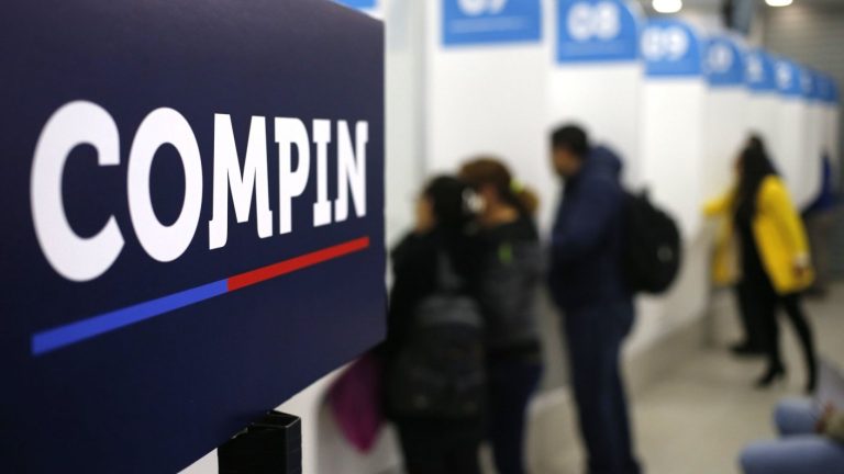 Eternas esperas en Compin: Descubren impactantes casos de afectados por el no pago de licencias médicas