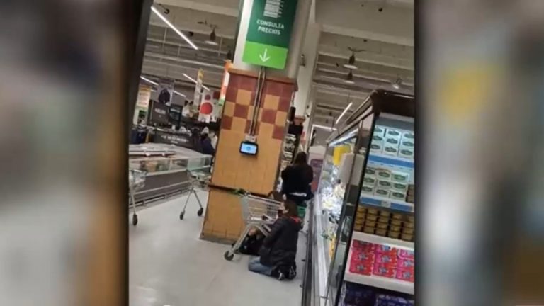 Asaltan supermercado con decena de clientes en su interior en Valparaíso