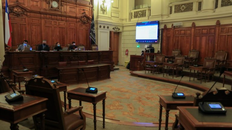 51 constituyentes proponen marcar los domingos como día hábil en la CC: Sería para dar el 
