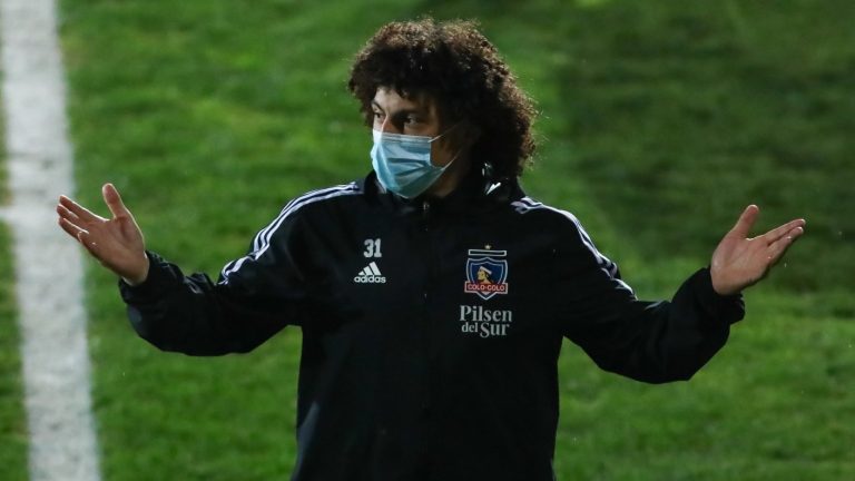 “Contra todo y contra todos”: Maximiliano Falcón reclama por el arbitraje con frase acuñada por los hinchas de la UC