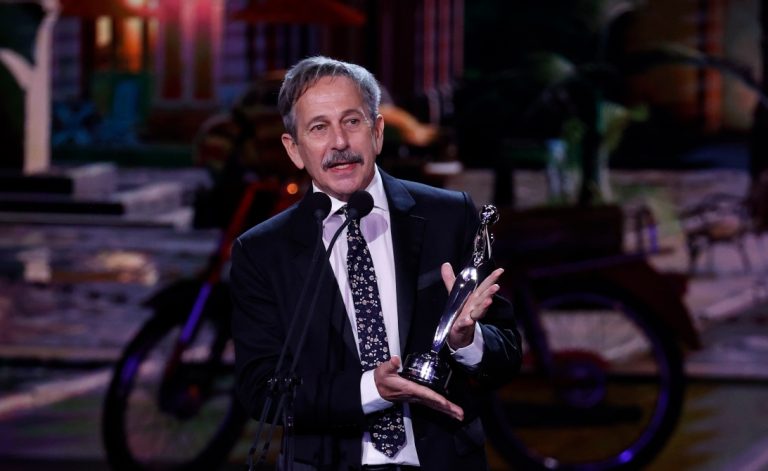 Alfredo Castro triunfa en Premios Platino por su papel en 