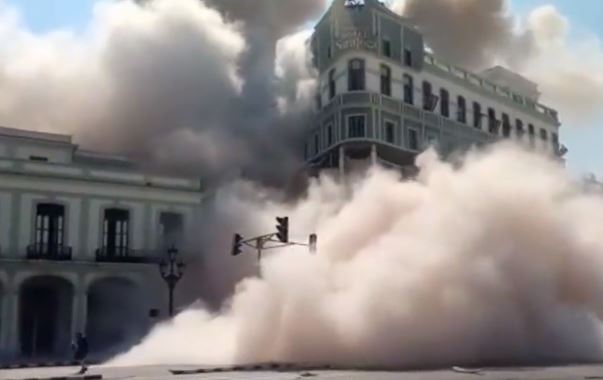 Explosión destrozó hotel en La Habana: Hay al menos 8 fallecidos y unas 30 personas heridas
