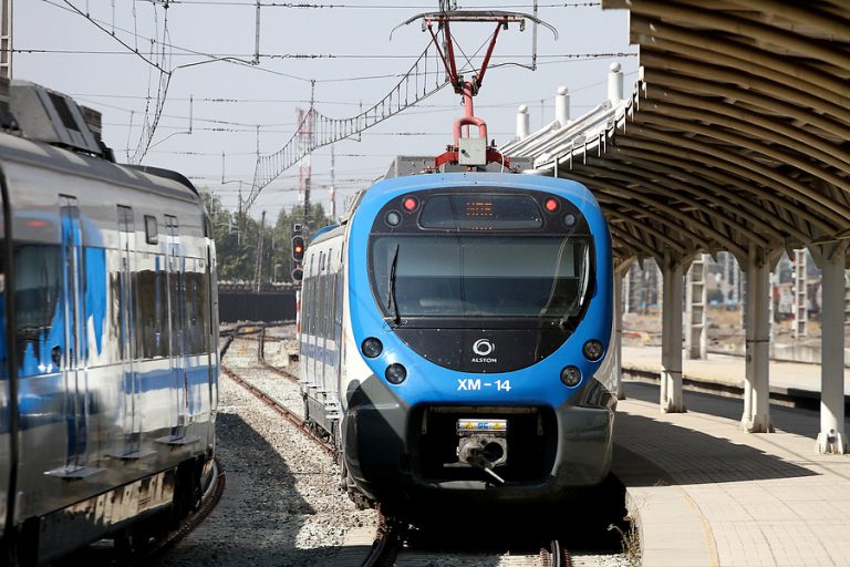 Metrotren Rancagua-Santiago está suspendido en ambas direcciones: Cables cayeron sobre la red ferroviaria