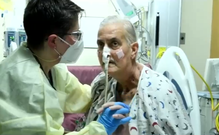 Revelan causa de muerte de hombre que recibió trasplante de corazón de un cerdo