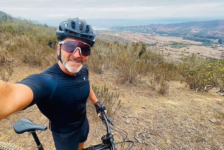 Cristián Sánchez sufrió grave caída en bicicleta y se fracturó el esternón: 