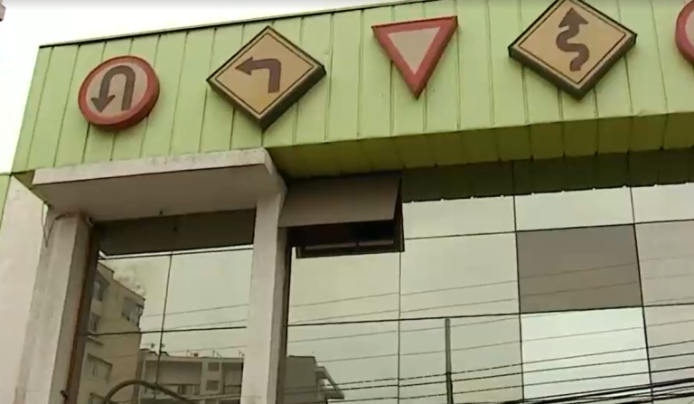 Denuncian engaño en cursos de manejo: Cancelaron sus contratos y no les devolvieron el dinero