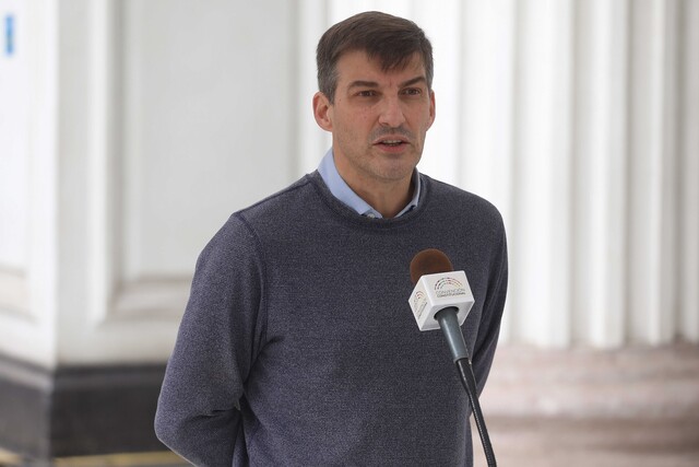 Daniel Stingo sale al paso de polémica por dineros heredables en futuro sistema de pensiones