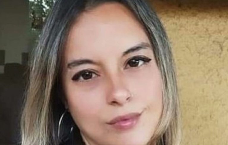 Familia y amigos despiden a Francisca Sandoval, periodista asesinada en barrio Meiggs