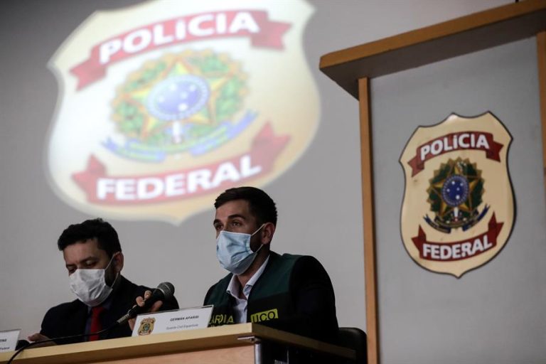 Hombre que se iba de luna de miel fue arrestado con 6,5 kilos de cocaína al hacer escala en Brasil