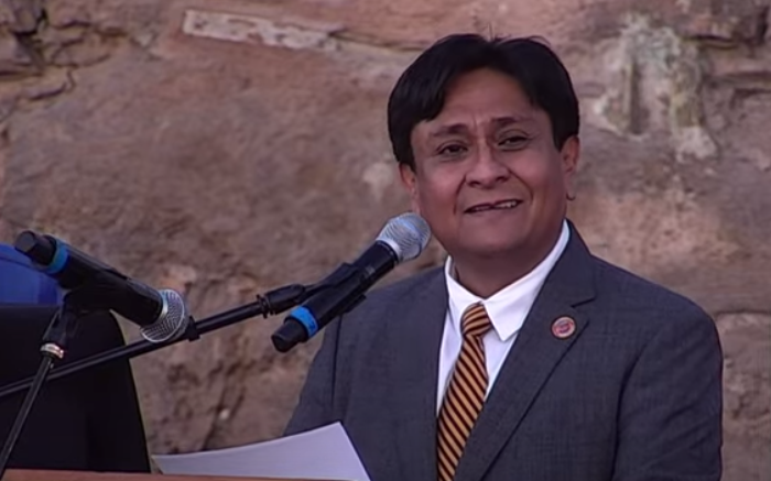 Gobernador de Antofagasta se emocionó al hablar de hija con TEA y reconocimiento a la neurodiversidad en la CC