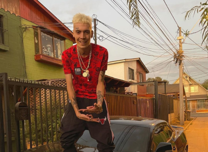 Marcianeke adelanta nuevo tema y lanza potente reflexión: 