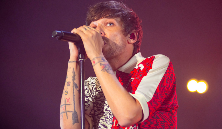 Denuncian trato agresivo de guardias: Louis Tomlinson tuvo que pausar su último concierto en Santiago