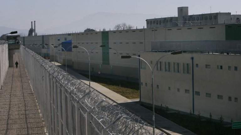 Con sector de visitas íntimas, pero sin escuela: Así es Santiago 1, la cárcel en que quedó recluido Nicolás López