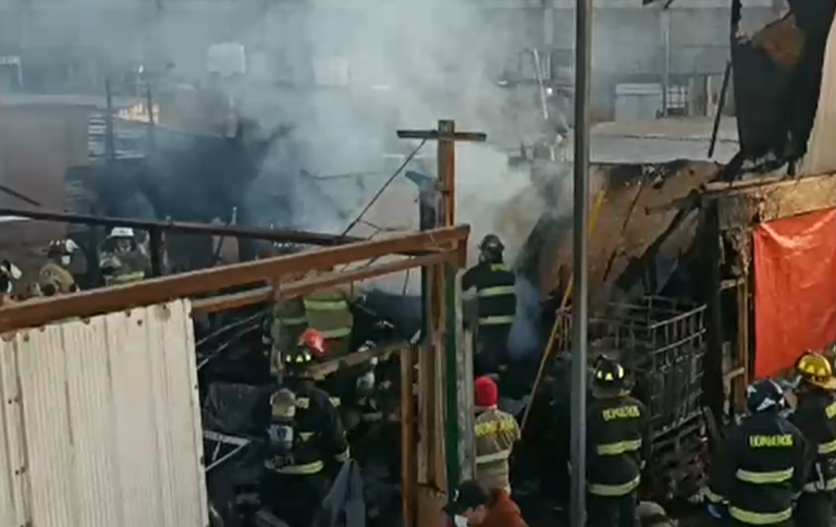 Tragedia en campamento de Alto Hospicio: Nueve víctimas fatales tras explosión e incendio