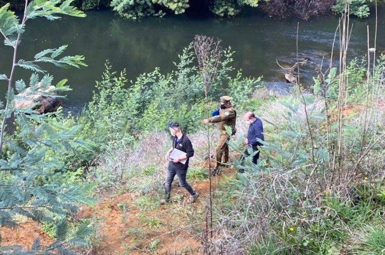 Hallan cadáver de mujer de 22 años a orillas del Río Donguil: Investigan posible homicidio