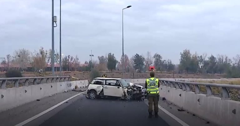 Conductor salió eyectado de su auto tras grave accidente en Vitacura por exceso de velocidad