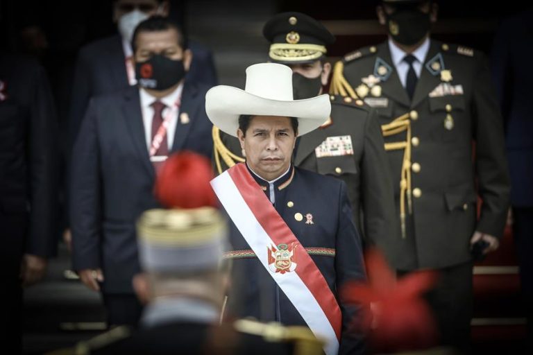 Fiscalía de Perú amplió investigación contra el presidente Pedro Castillo por presuntos delitos de corrupción