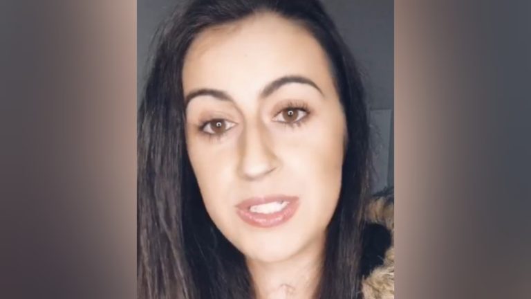 Lo mostró por redes sociales: Mujer trasplantada conserva su corazón anterior refrigerado