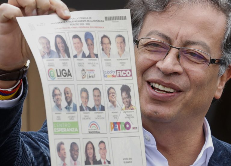 Gustavo Petro y Rodolfo Hernández irán a segunda vuelta en elecciones presidenciales de Colombia