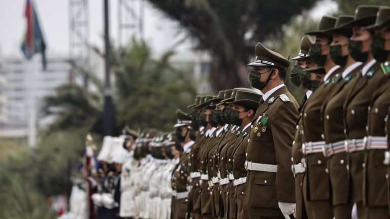 Carabinero en retiro denuncia: “La vida del uniformado de a pie vale $7 millones; si se muere un general, pagan $70 millones”