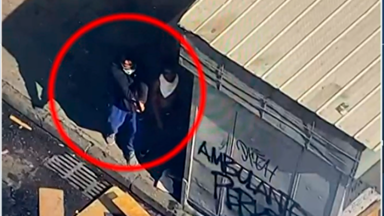 Reportera en riesgo vital: Comerciantes ambulantes quedaron con arresto domiciliario total tras disparar durante la marcha