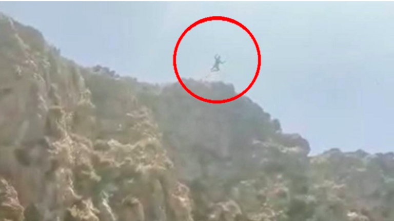 ¡Trágicas vacaciones! Mujer grabó la muerte de su marido quien se lanzó desde acantilado