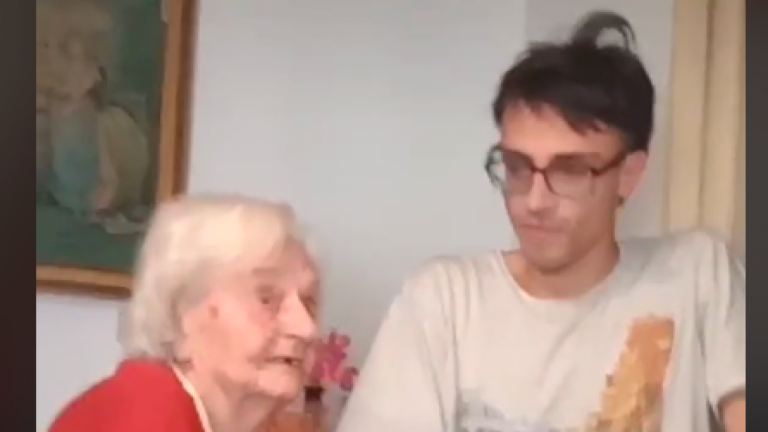 ¡RecibIó elogios! Abuela de 97 años se hizo viral tras apoyar a su nieto le cuenta que se travestirá