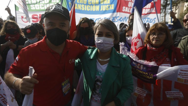 Ministra Jara afirma que salario mínimo comenzará a regir desde este 1 de mayo: 