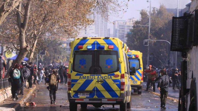 Gobierno anuncia querellas tras disparos en barrio Meiggs: Reportera herida quedó en riesgo vital