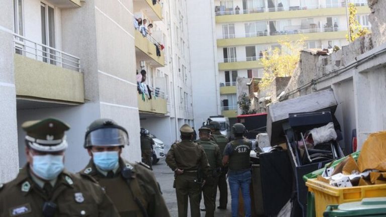 Se tomaron 37 departamentos: Allanaron edificio por ocupacion ilegal