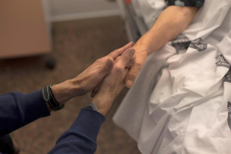 Pdte. Boric anuncia que pondrá suma urgencia a proyecto de ley por el derecho a la eutanasia