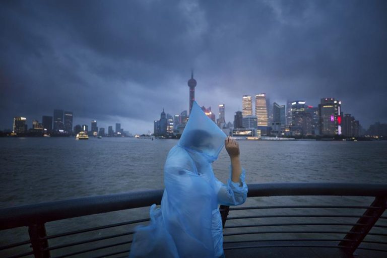 Inundaciones en el centro de China dejan más de 800.000 afectados