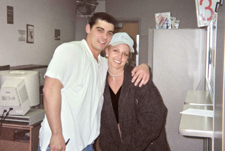 Britney Spears consiguió orden de alejamiento contra ex esposo que quiso irrumpir en su matrimonio