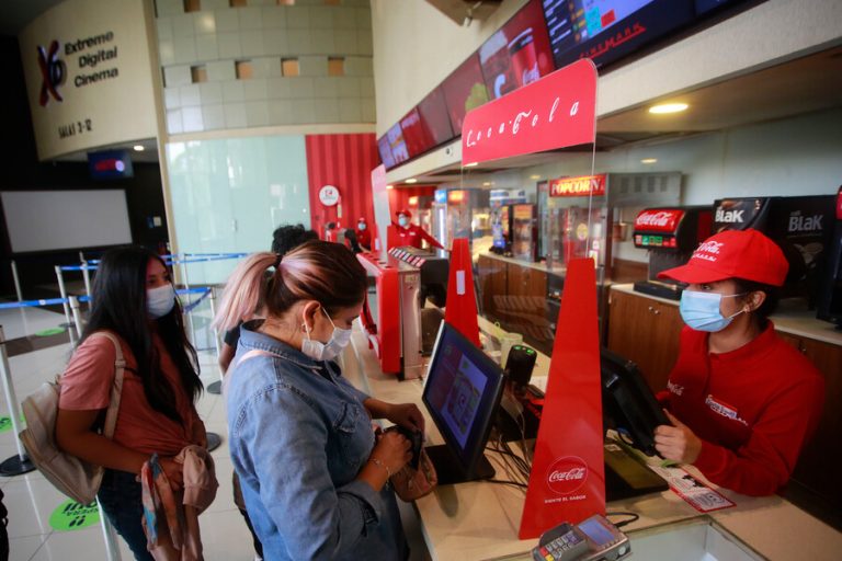 ¿Tienes menos de 24 años y trabajas? Así puedes recibir hasta $570 mil anual del Subsidio al Empleo Joven