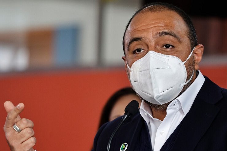 Ministro de Educación por posibilidad de clases virtuales tras vacaciones: “Significó una saturación de los estudiantes”