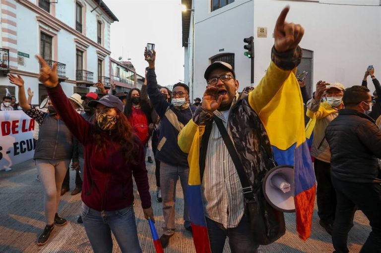 Decretan Estado de Excepción para tres provincias de Ecuador en medio de protestas contra el gobierno
