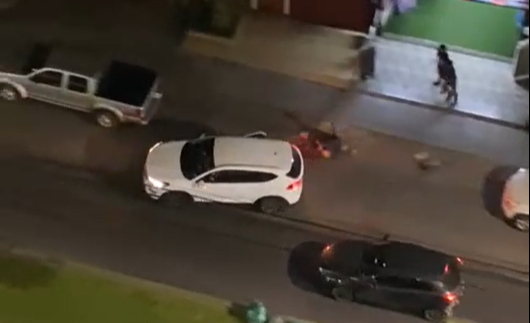 Sujetos robaron auto con guagua al interior: Videos captaron angustiante atraco en Iquique