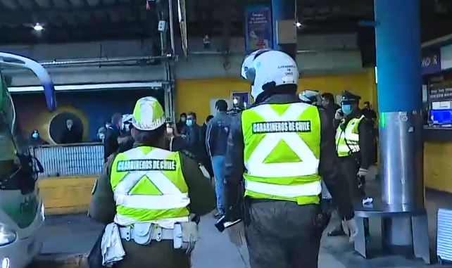 Detuvieron a chofer de bus que dio positivo por consumo de cocaína en Estación Central