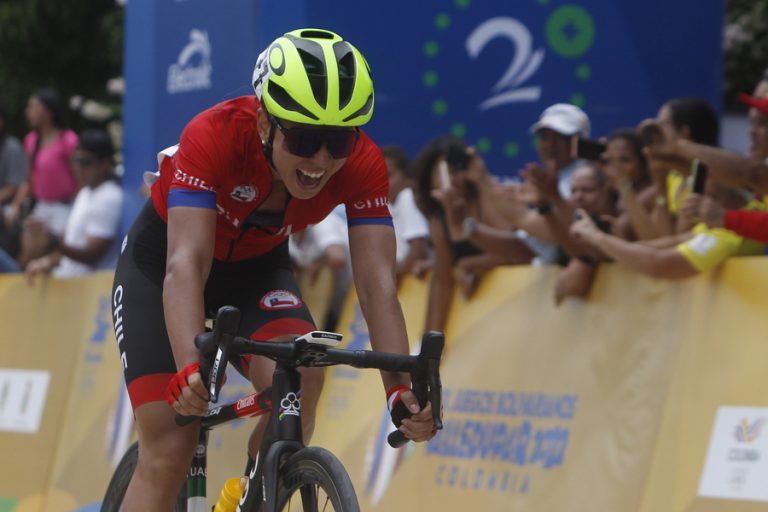 Ciclista chilena Aranza Villalón obtuvo medalla de oro en los Juegos Bolivarianos