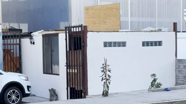 Contrucción ilegal molesta a vecinos: Hombre amplió su departamento hacia la vereda