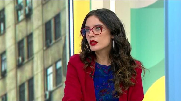 Camila Vallejo: “Nos molestaba que carabineros le lanzara químicos a toda la manifestación, atacando el derecho a manifestarse”
