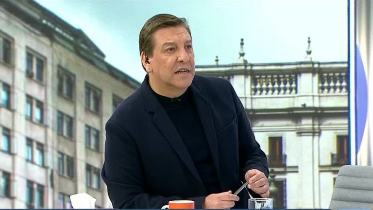 “Hay asesores que ganan más que la Ministra Siches”: El debate entre Julio César y los ministros Vallejo y Jackson por la promesa de austeridad de Boric