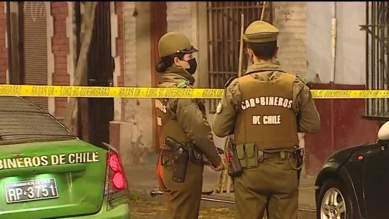 Recibió cinco disparos: Una persona fue asesinada en Santiago Centro