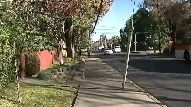 Rafael Cavada recorrió el trayecto que realizó la enfermera apuñalada en Las Condes para salvar su vida