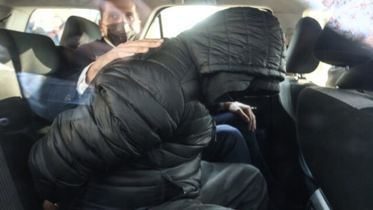 Por ataque a enfermera en Las Condes: Ex funcionaria y su pareja quedaron con prisión preventiva