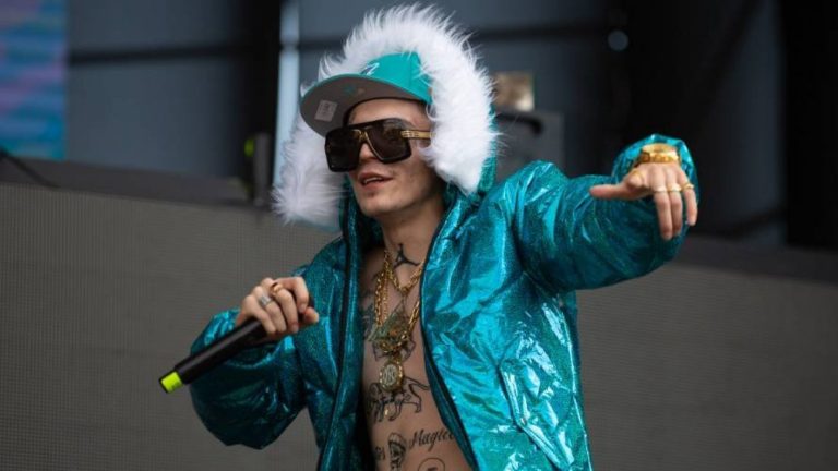 Marcianeke cancela show en Panguipulli: Productora acusó amedrentamiento y tildó de clasista el conflicto