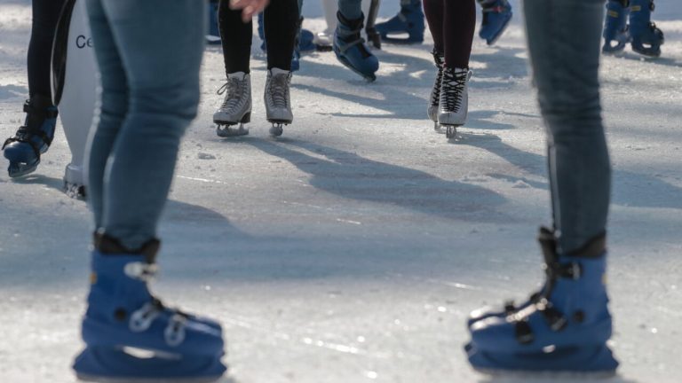 Regresa la pista de hielo en Parque Bustamante: ¿Cuándo abre y cuál es el precio de la entrada?