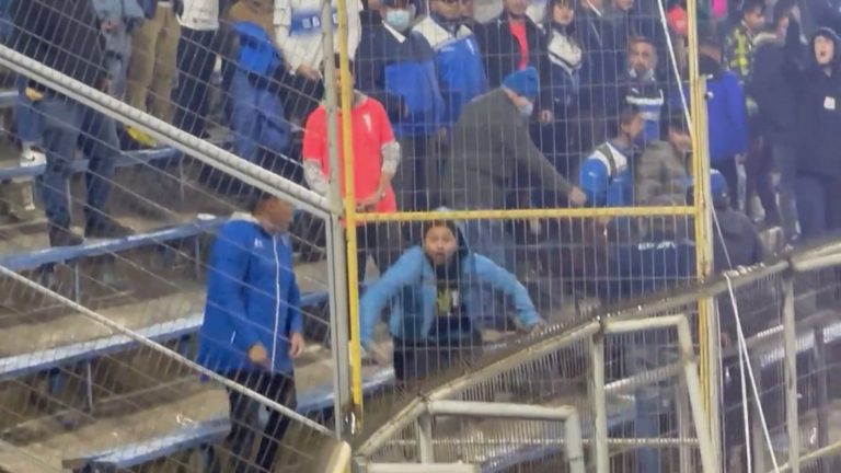 Aún no identifican a responsable: Se querellan por agresión en estadio de la UC