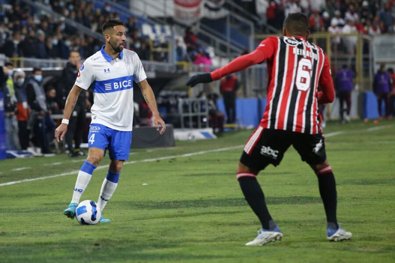 Los errores se pagan caro: La UC queda prácticamente eliminada de la Sudamericana tras caer ante Sao Paulo