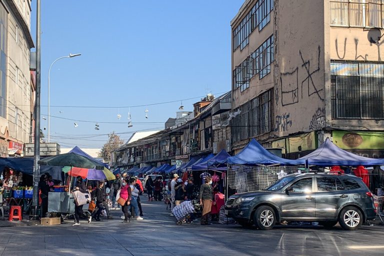 Comercio ilegal: Proveedores del barrio Meiggs en la mira